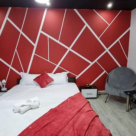 Studio Vale Apartment Hunedoara Luaran gambar
