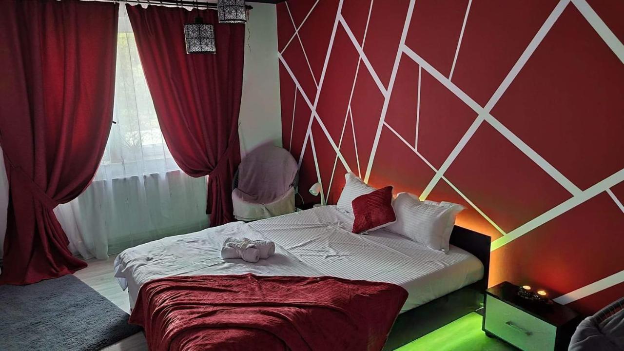 Studio Vale Apartment Hunedoara Luaran gambar