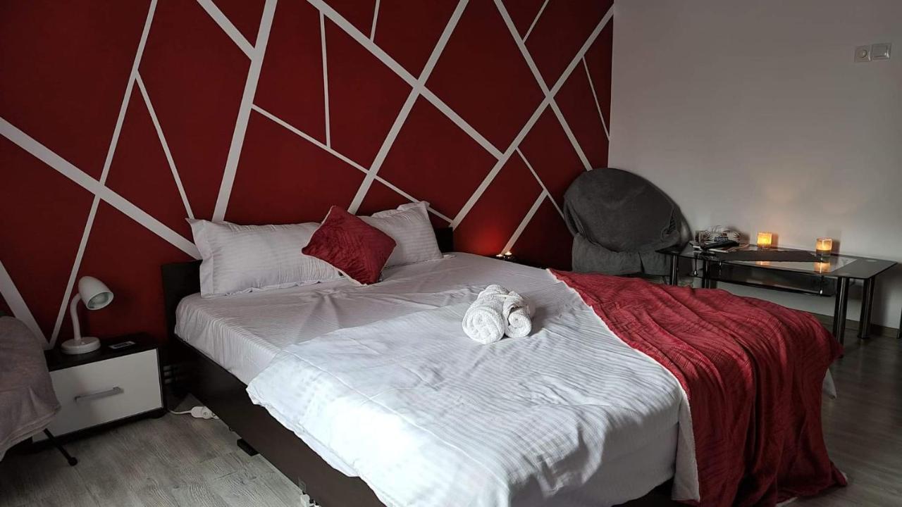 Studio Vale Apartment Hunedoara Luaran gambar